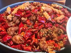 重庆特色辣子鸡-纯阳•六两酒馆