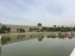 -城墙带状公园-大同古城墙广场停车场