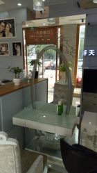 -巴黎春天婚纱摄影(鹤庆路店)