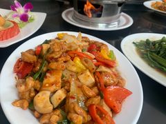 -光海鲜鱼翅餐厅(叻差拉披色路店)