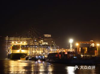 盐田港的夜与日出清晨 尽收眼底