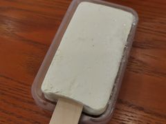 -红宝石·鲜奶小方·海派西点房(南丹店)