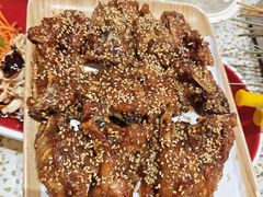 -小董哥烤串·爆汁大油边(故宫店)