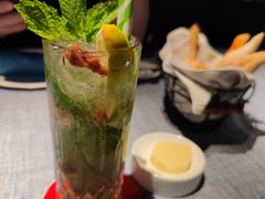 -弦月窗LUNETTE BY AMANDA(复兴路店)