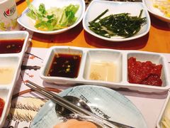 -唯成•韩国炭火烤肉 유성고기