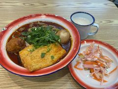 -刘二姐襄阳牛肉面(鸟巢店)
