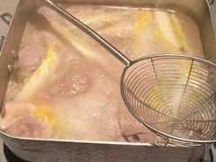 -左庭右院鲜牛肉火锅黑金店(陆家嘴中心店)