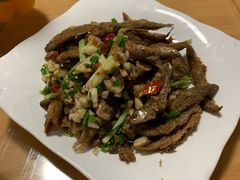 炸小鱼-领鲜土菜馆