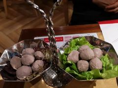 牛肉双丸子拼-左庭右院鲜牛肉火锅(南通CBD大有境店)