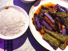 -巴特餐饮6加1音乐餐吧·新疆菜