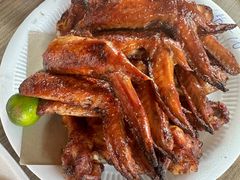 -东海岸人工湖美食村