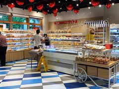 面包甜点陈列柜-85度C(生甜甜圈研究工坊·上海局门店)