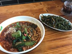 -菲哥麻辣烫(贵山小区店)