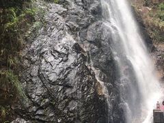 -南昆山川龙瀑布