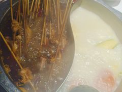 -佰人王串串香火锅(洋珠巷店)
