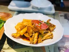 梭子蟹炒年糕-豆蔻电影主题餐厅(四牌楼店)