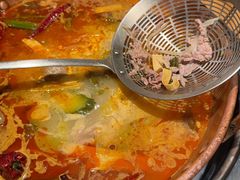 -洱火云南酸菜牛肉火锅(石景山当代商城店)