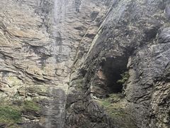 -燕子河大峡谷天坑仙境