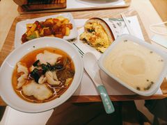 -老乡鸡(上海白玉兰广场店)