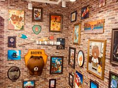 -LINE FRIENDS Garosu-gil Flagship Store