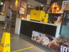 -麦当劳(七宝乐购店)