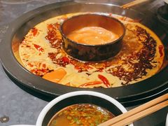 鸳鸯锅底-重庆古老火锅