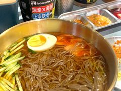 -围炉肉舍•炭烤活鳗•丹东海鲜烤肉(步行街店)