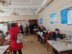 大堂-相聚青山餐厅(阎河路店)
