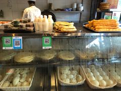 面包甜点陈列柜-富源东北春饼店(翠竹店)