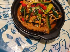-松哥油焖大虾.小龙虾.黑鸭煲(海岸城店)