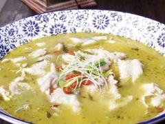 -东口码头·烧鸽子·鱼头泡饼·地方菜(金鹰悦城店)