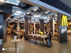 大堂-麦当劳(广州南站店)