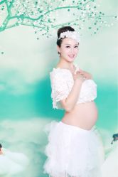-十月摄影•专注孕婴童写真(汉口香港路店)