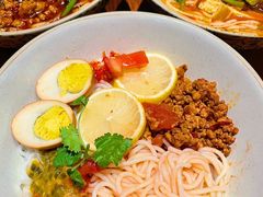 -粉八·云南米线·建水烧烤(常熟路店)