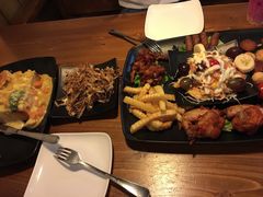 -暖食光·台式家庭餐厅·生日主题店(万达店)