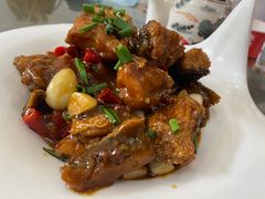 超鲜红烧鱼块-鱼乐岛餐厅·户外花园主题餐厅