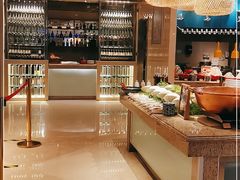 自助取餐区-咖啡苑自助餐厅·中国大饭店
