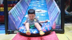 -反弹蹦床公园·亲子乐园·团建·派对(尚品奥莱店)