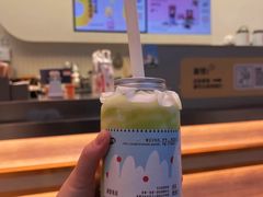 牛油果大战椰子-果呀呀(国金街店)
