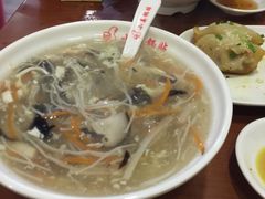 酸辣汤-小姜锅贴(凤凰街店)