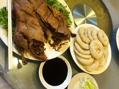 精品香酥鸭-晋阳饭庄(虎坊桥店)