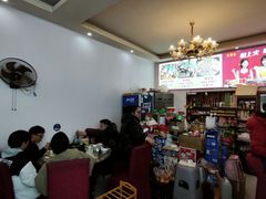 -正宗镇雄酸汤猪脚妙可火锅店