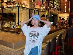 -FOUR PLAY BAR