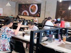 大堂-康师傅私房牛肉面(马泉营奥莱店)