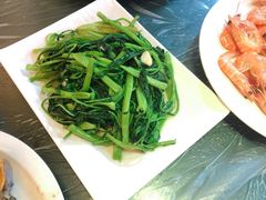 -覃记海鲜美食餐厅