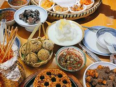 红糖引子粑-包整·丝娃娃(一览甲秀楼风景店)