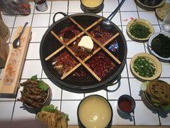 九宫格锅底-瓜西西重庆火锅(花溪店)