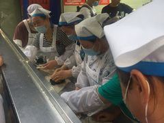 -芳婆糕团店(王府大街店)