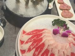 -德天肥牛海鲜火锅(城西银泰店)