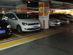-万象城-停车场